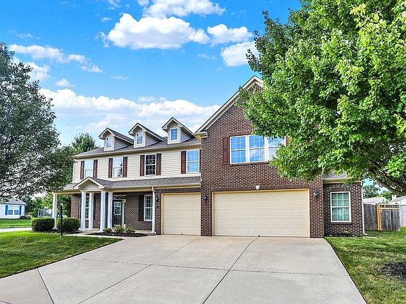 2nd image of 1306 Landsbrook Dr