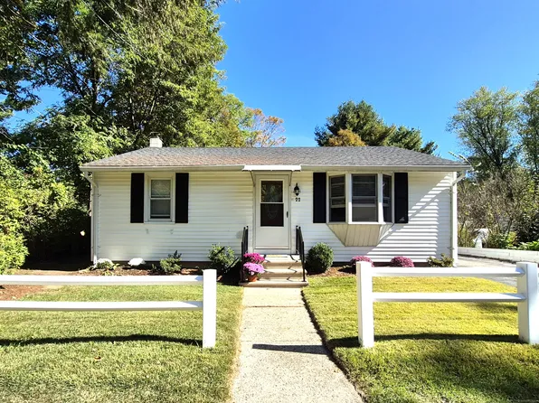 22 Wickett Street, New Hartford, CT 06057