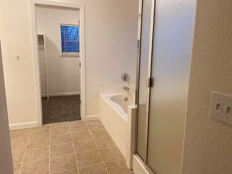 4552 Abruzzi Cir — Photo 10