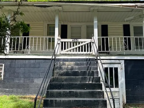 1144 Fairview Rd, Duffield, VA 24244