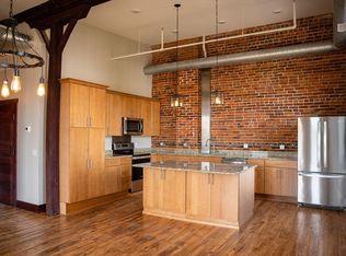 31 3rd St NE #301, Faribault, MN 55021