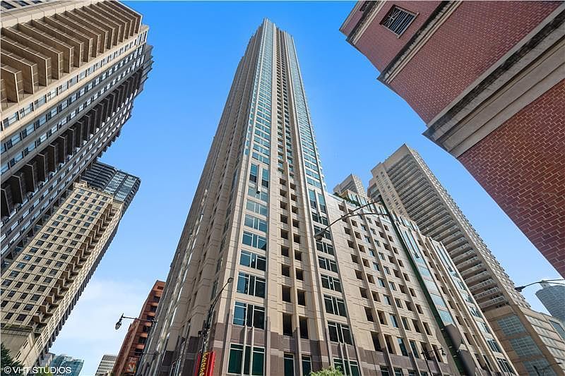 1st image of 33 W Ontario St #23-I