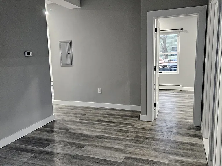 32 Irving St #1 — Photo 9