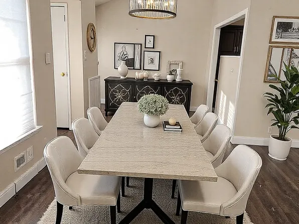 225 Mayfair Drive North image 1 of 7