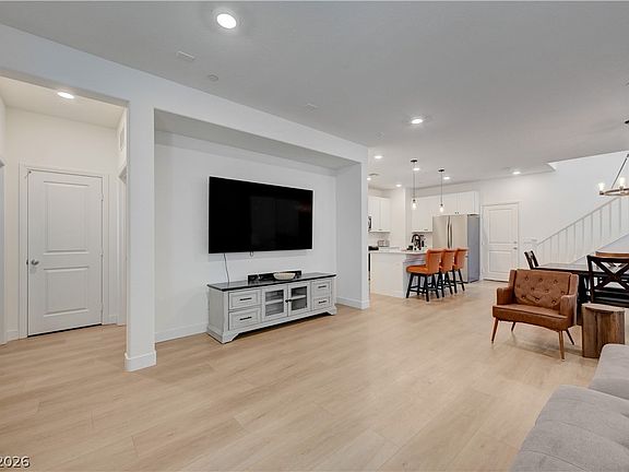 5th image of 3633 Portici Ln