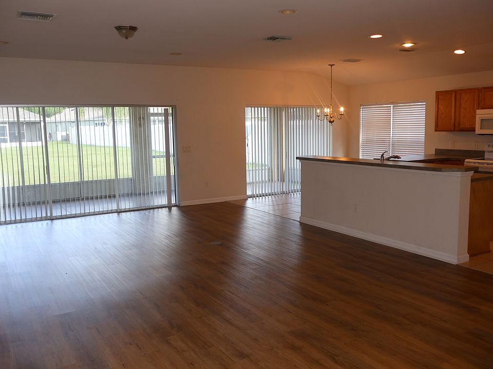 2nd image of 4302 SW 53rd Ter