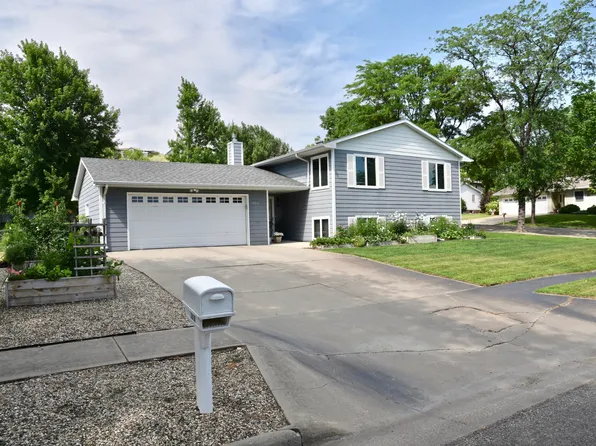 2018 Buffalo St, Pierre, SD 57501