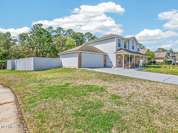 3rd image of 2978 RAVINE HILL Drive