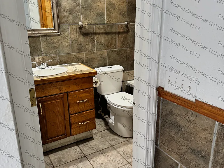 Highlander Apartments — Photo 15
