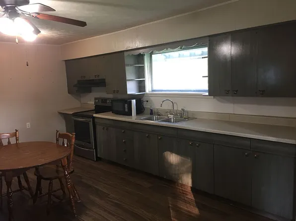 104 Cherry St, Powhatan Point, OH 43942