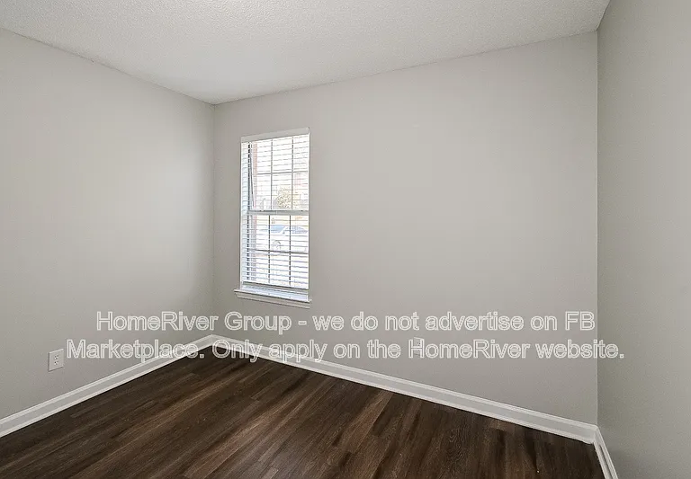 5467 Banbury Ave — Photo 8