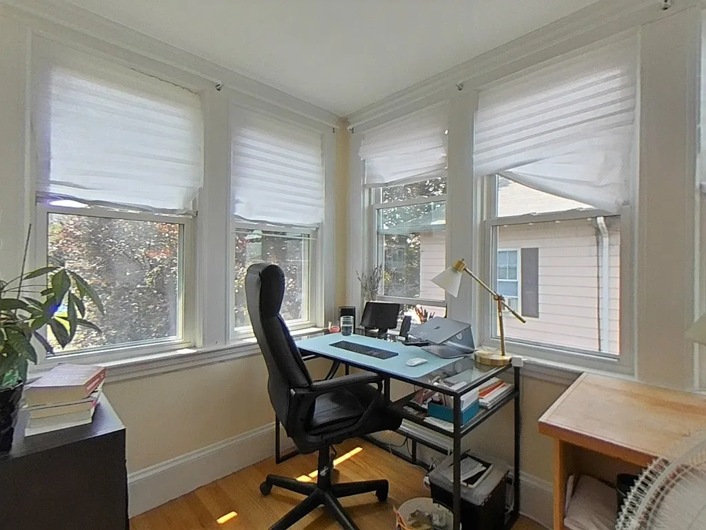 3 bed, 1450 sqft, $3,495 — Photo 2