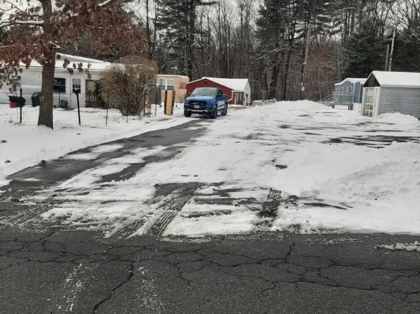 142-148 Breckenridge St, Palmer, MA 01069