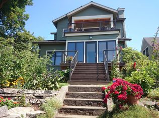 3820 41st Ave SW, Seattle, WA 98116