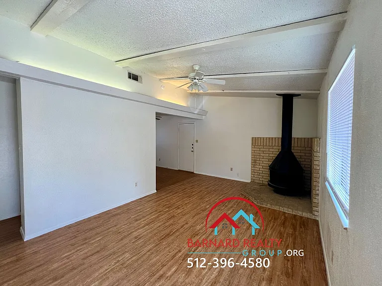 809 Allen St — Photo 2