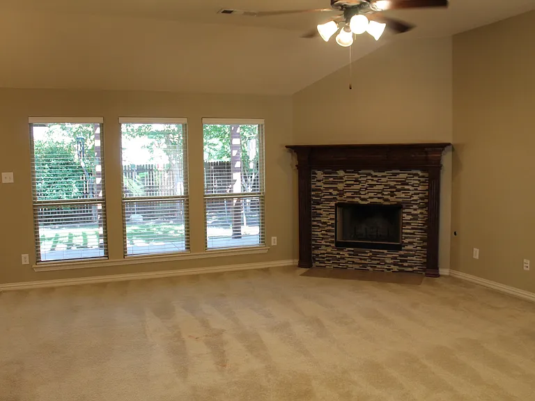 8100 Mountain Cedar Dr — Photo 5