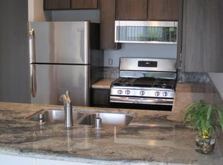 17092 Pacific Coast Hwy UNIT 201, Huntington Beach, CA 92649