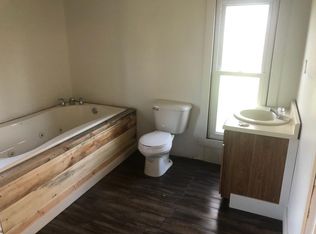 311 W 2nd St, Orient, IA 50858