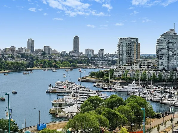 980 Cooperage Way #1202, Vancouver, BC V6B 0C3