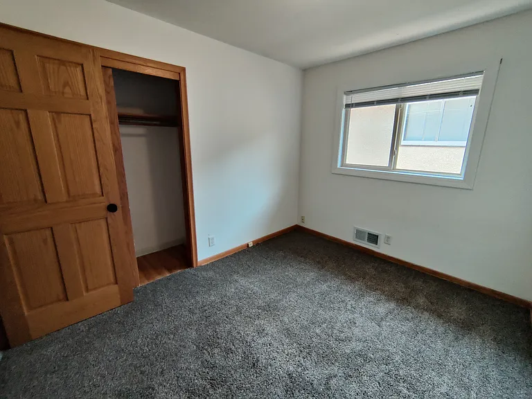 5735 Xerxes Ave S — Photo 11