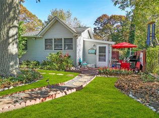 61 Robin Rd, Rocky Point, NY 11778