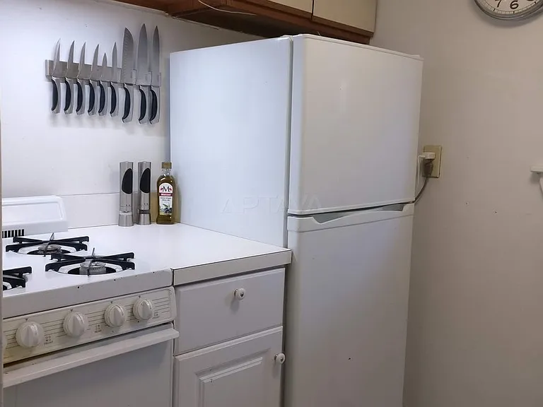 133 Oxford St #10 — Photo 1