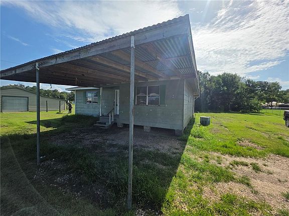 2nd image of 42523 Pumpkin Center Rd