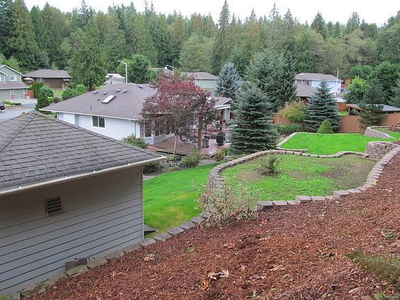 5th image of 8120 153rd Pl NW