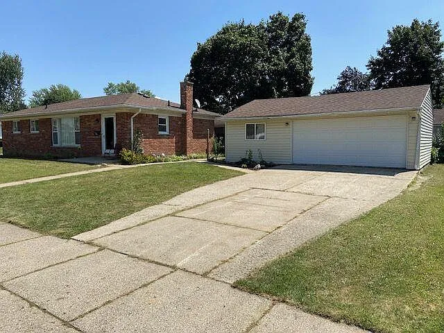 1205 Georgina Dr photo 1