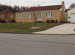 601 Birch St, Jeannette, PA 15644
