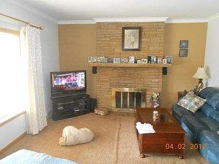 2nd image of 3138 N Argonne Dr