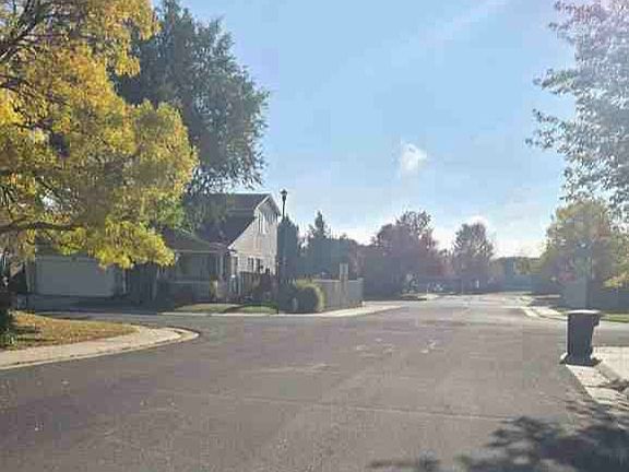 5th image of 2195 E 126th Way