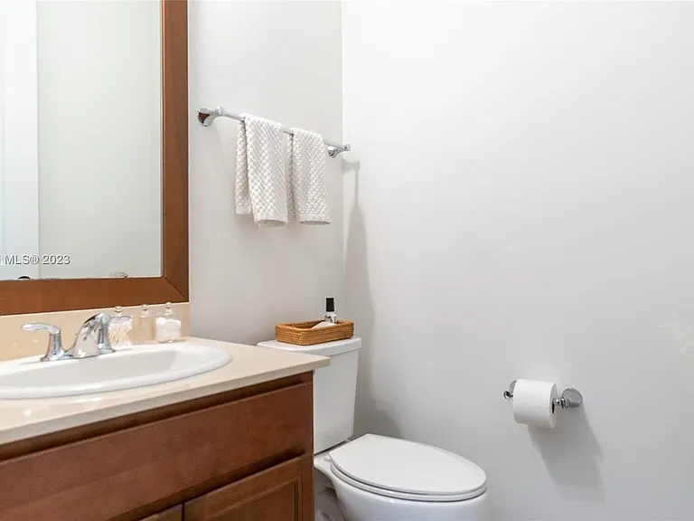 9794 W 34th Ct — Photo 7