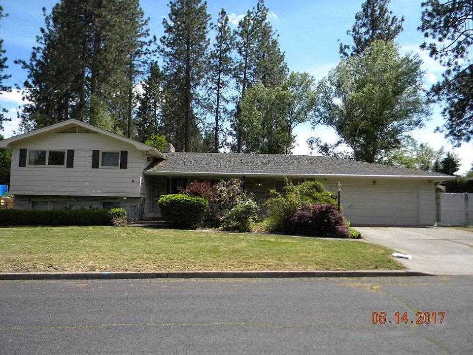 1st image of 2514 E 39th Ave