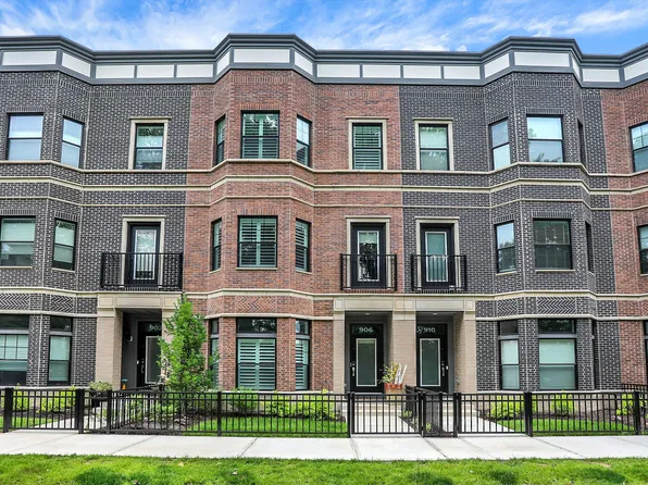 906 Berkhamsted Ln, Carmel, IN 46032