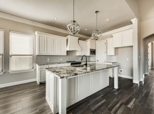 8030 Scharmels Ln, Fort Worth, TX 76126