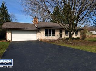 8618 Burton Rd, Wonder Lake, IL 60097