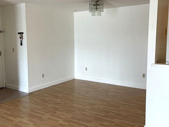 4th image of 15 Bower Rd APT F4