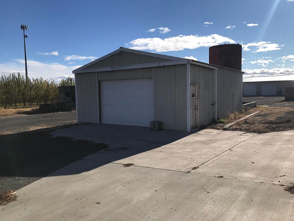 2nd image of 1601 Lateral B Rd