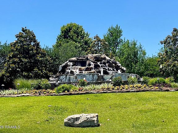 3rd image of 103 Silverwood Dr
