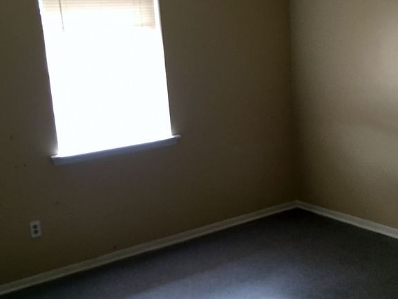 5th image of 416 Vieux Orleans Cir APT D