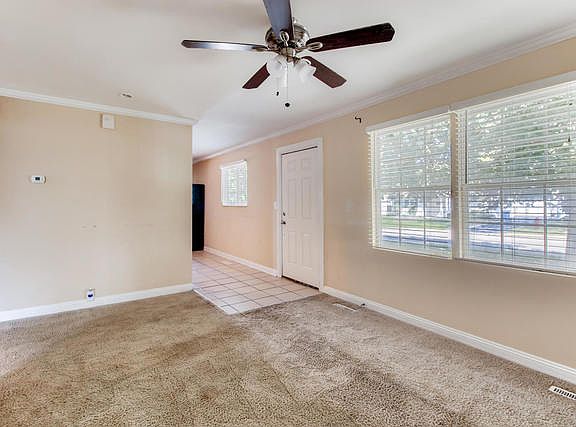 3rd image of 20 Pine St