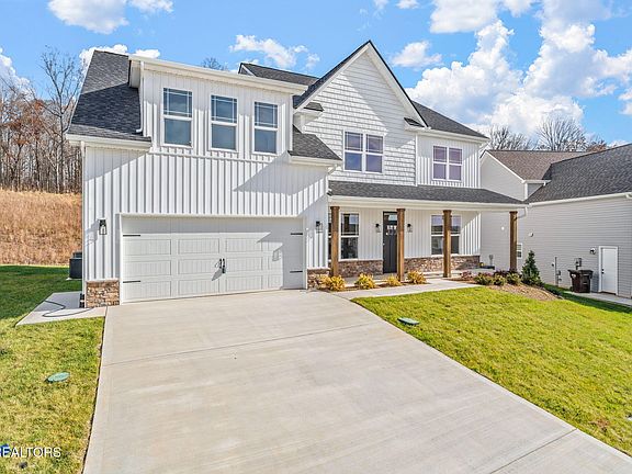 2nd image of 3624 Trailing Vine Ln