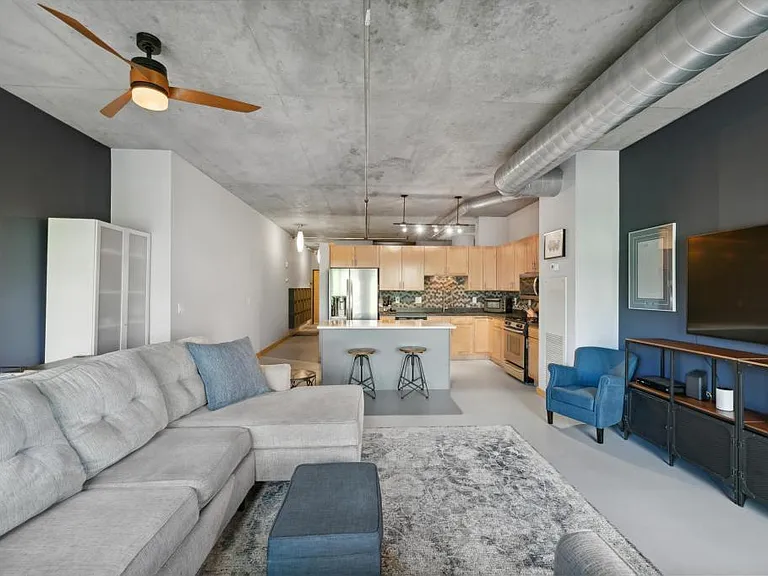 720 N 4th St #209 — Photo 5