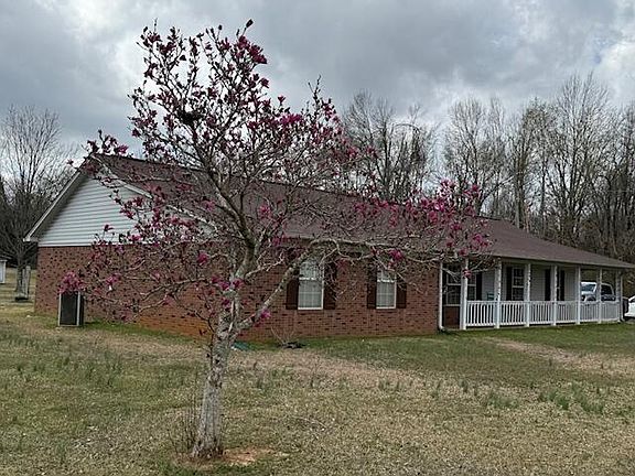 2nd image of 505 Spain Rd