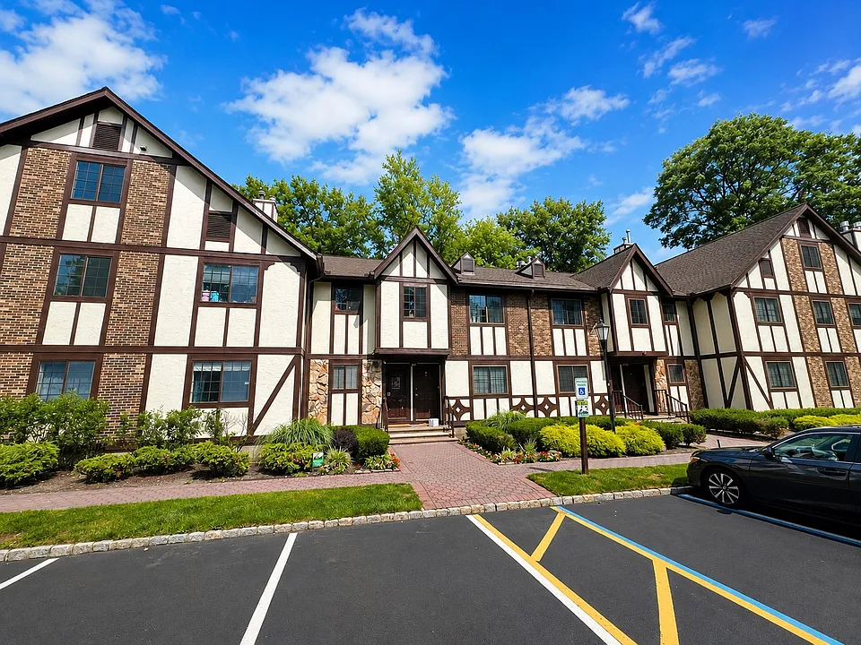 1806 Faulkner Ct