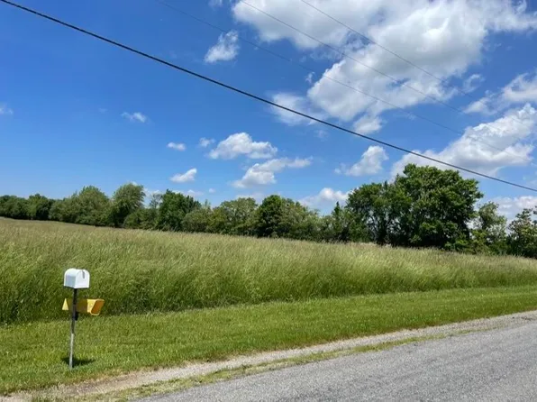 2695 Miller Rd, Buchanan, MI 49107