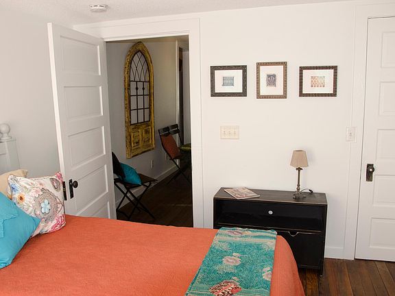 5th image of 1204 Richmond Ave