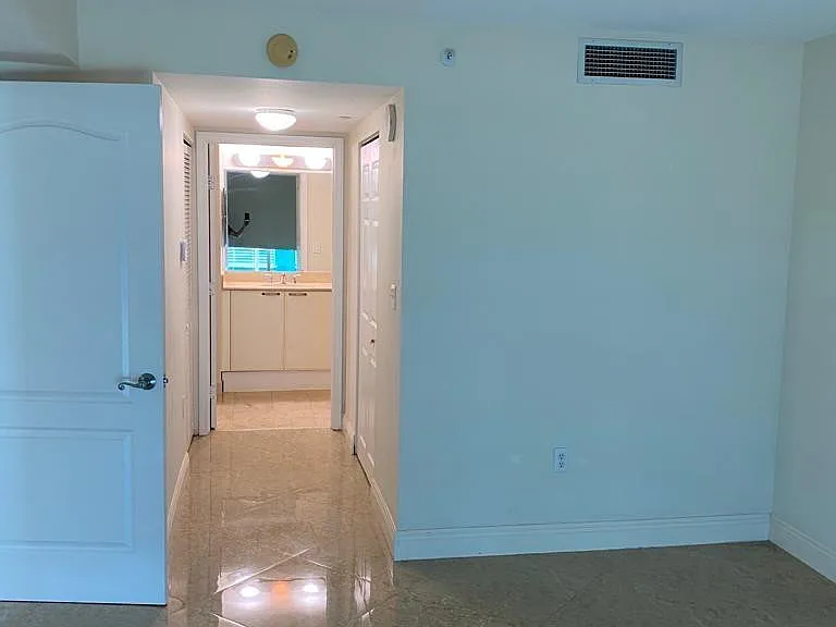 2101 Brickell Ave #504 — Photo 7