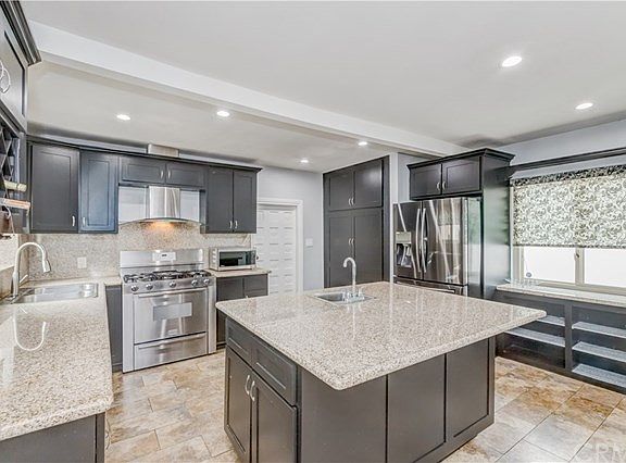 4th image of 14402 Adelfa Dr
